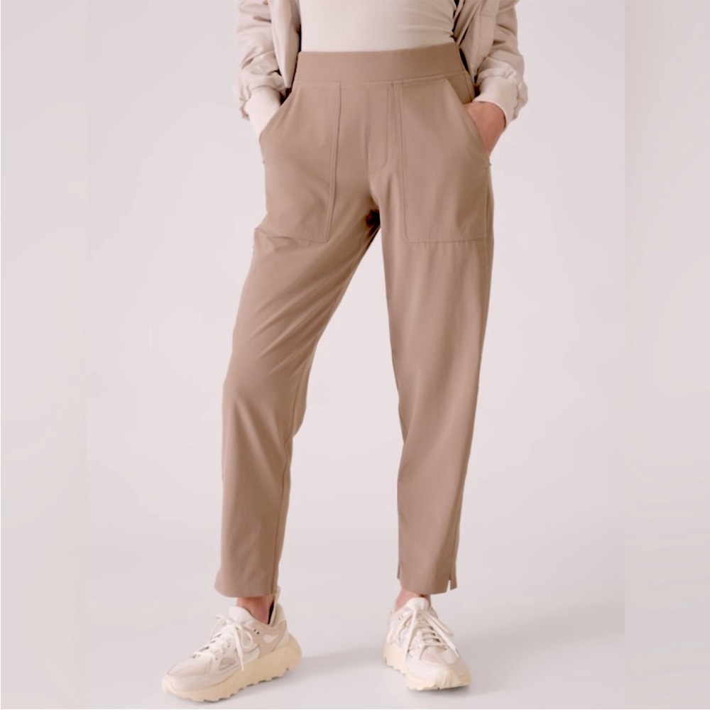 Athleta Brooklyn Mid Rise Ankle Utility Pant Sz 10